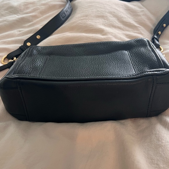 Marc Jacobs Black and Gold Crossbody camera bag - Picture 3 of 12